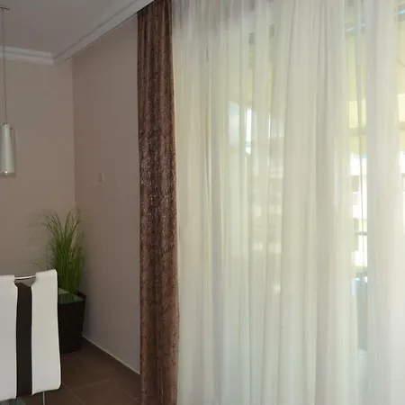 A16 Beachapartman Apartamento Siófok